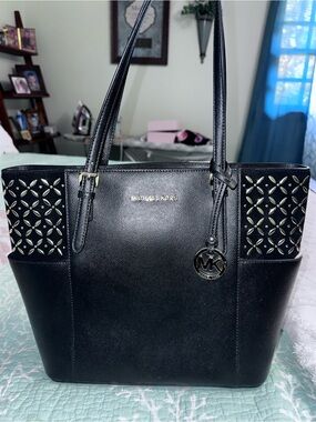 NEW Michael Kors Jet Set Large Embellished Saffiano Leather Tote Bag